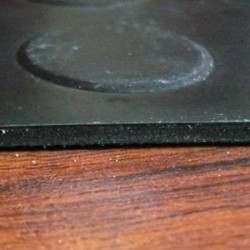 Tapis pastilles noir épaisseur 3 mm Tapis pastilles noir épaisseur 3 mm