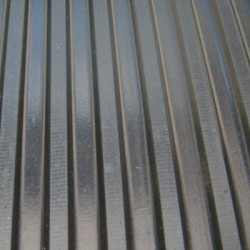 Tapis de sol à stries pour voiture, utilitaire, entrées ... Tapis de sol à stries pour voiture, utilitaire, entrées ...